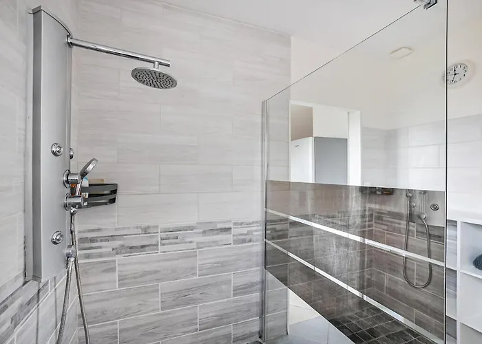 Comfortable, Pittoresques * Combas (Gard)